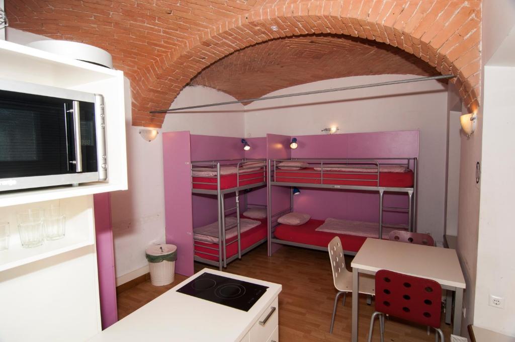 H2o Hostal